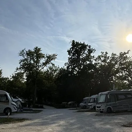 Mobil Avec Climatisation - 6 Pers. - Api-1-52-2581